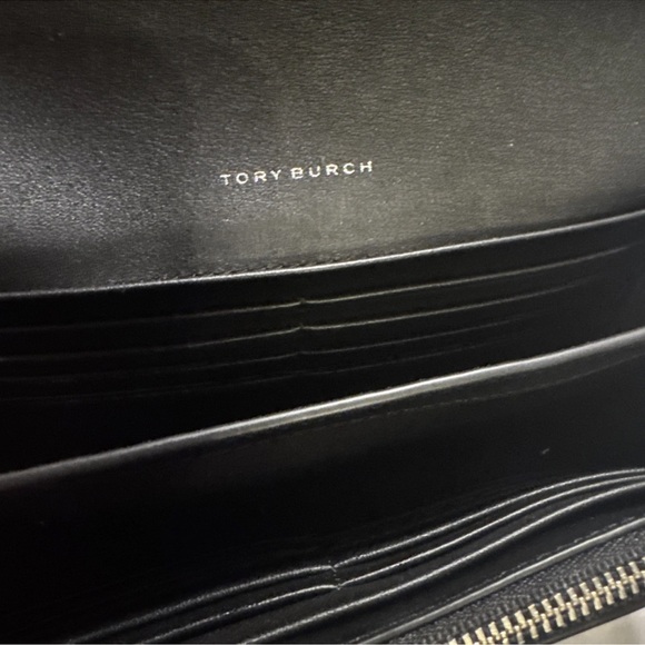 Tory Burch Robinson Mirror Metallic Silver Patent Leather Chain Strap - Picture 10 of 13